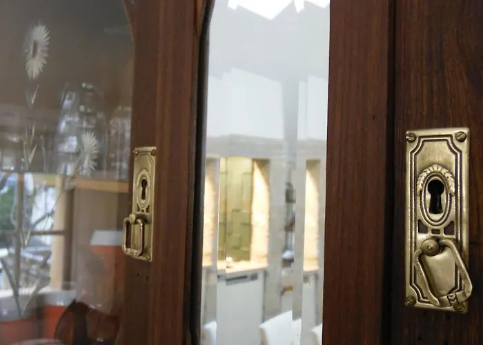 Apartment New Listing Lovely At Alfama Max 4pax Lissabon